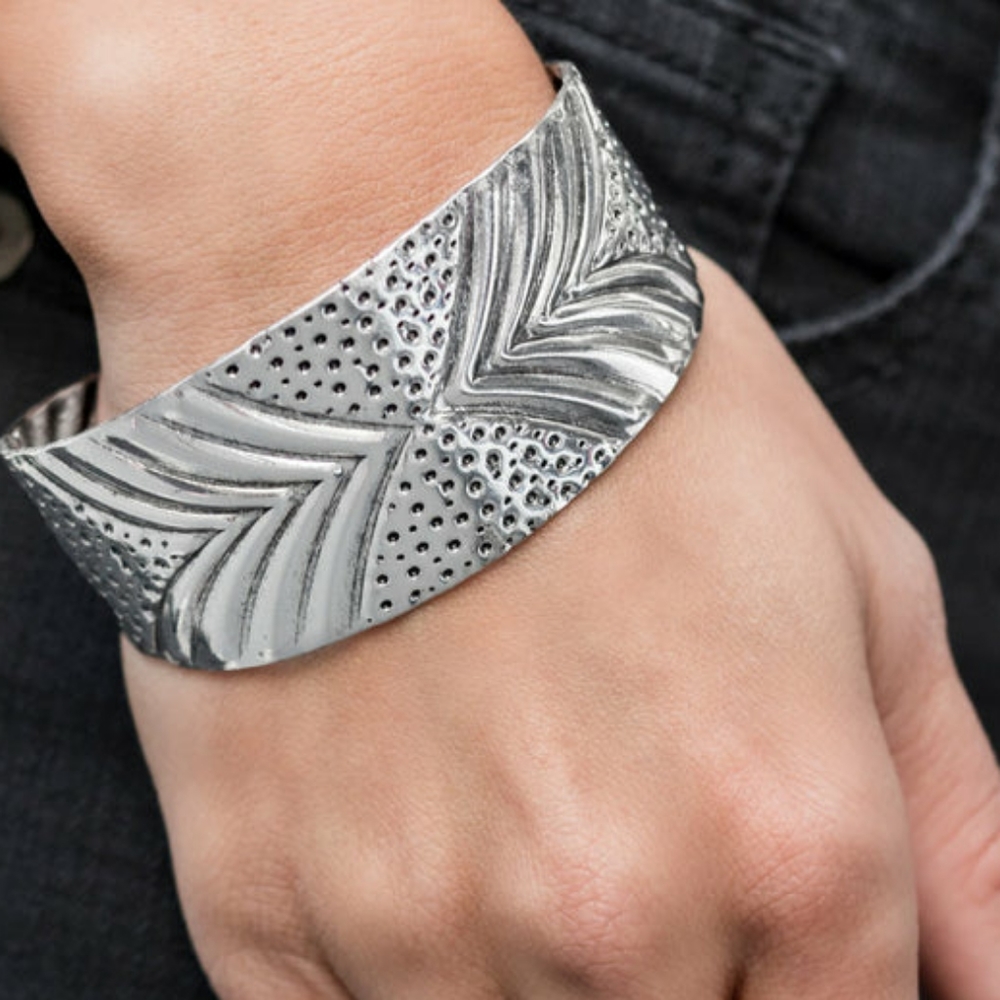 VAULT "GEO GURU" FASHION FIX SILVER BRACELET